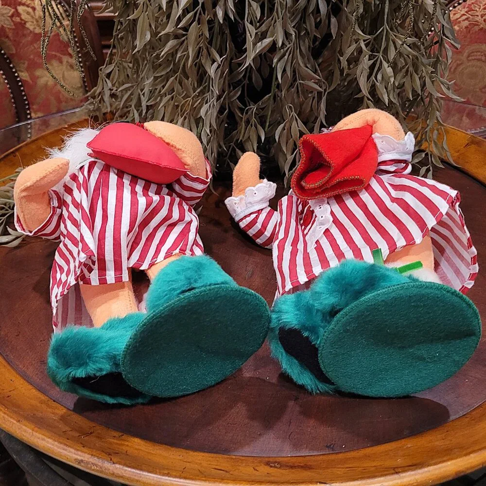 Annalee Santa & Mrs. Claus Christmas Dolls 2006 Hot Water Bottle & Blanket